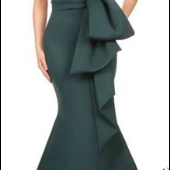 Long dress with bow - Picture 2 of 2